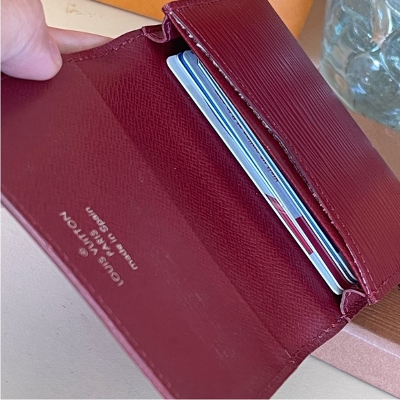 Authentic Louis Vuitton epi card holder❤️❤️❤️ - Picture 6 of 12